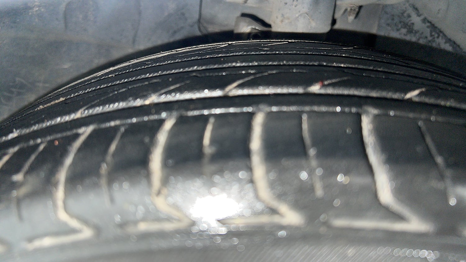 Used 2020 Ford Figo Aspire Titanium Plus 1.5 TDCi Diesel Manual tyres RIGHT FRONT TYRE TREAD VIEW