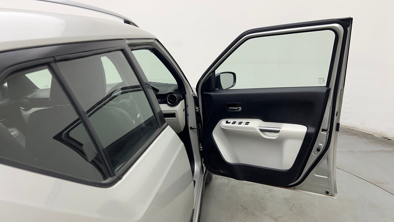 Used 2020 Maruti Suzuki Ignis Alpha 1.2 AMT Petrol Automatic interior RIGHT FRONT DOOR OPEN VIEW