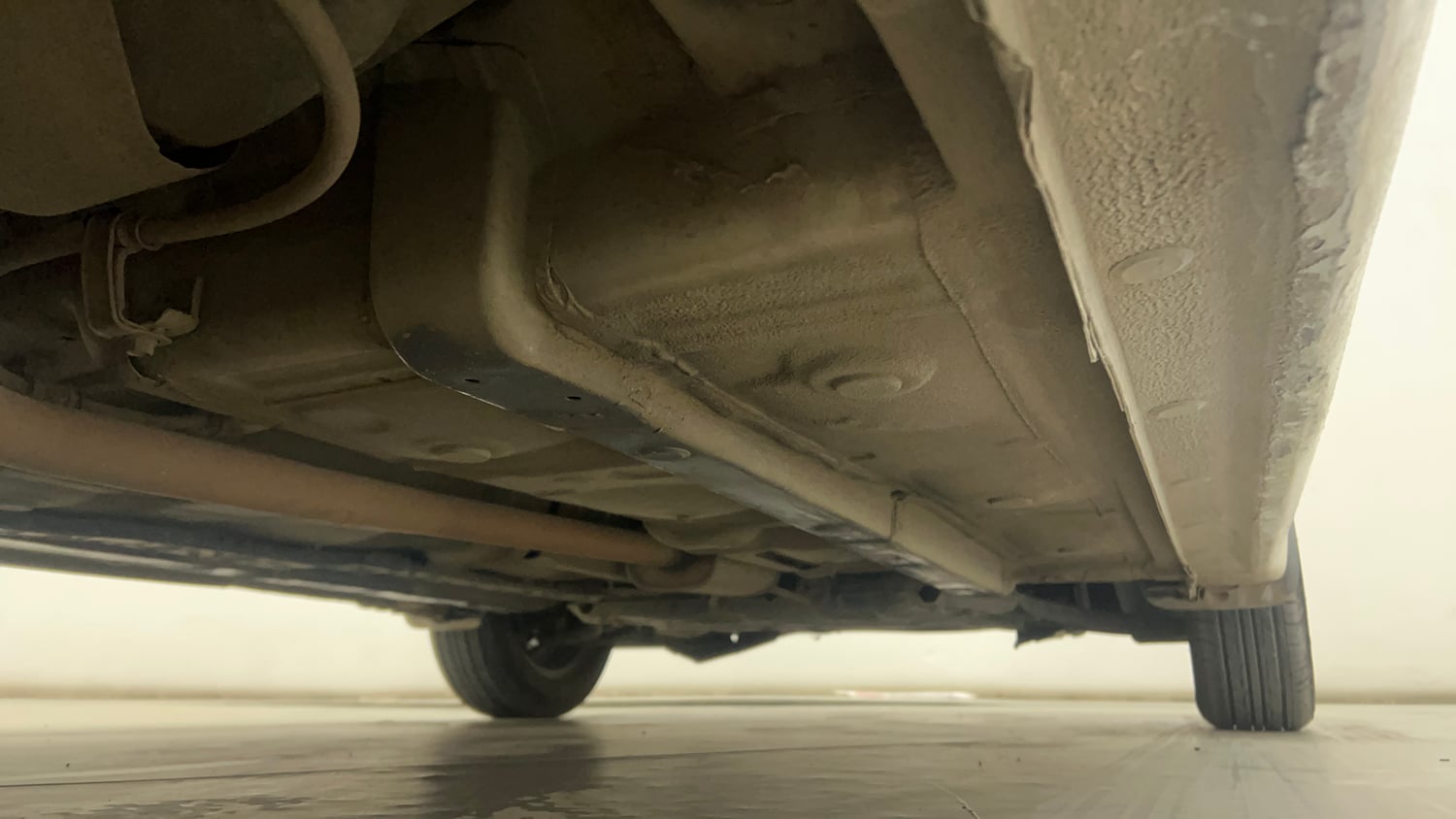 Used 2017 Hyundai Grand i10 Magna AT 1.2 Kappa VTVT Petrol Automatic extra REAR RIGHT UNDERBODY VIEW