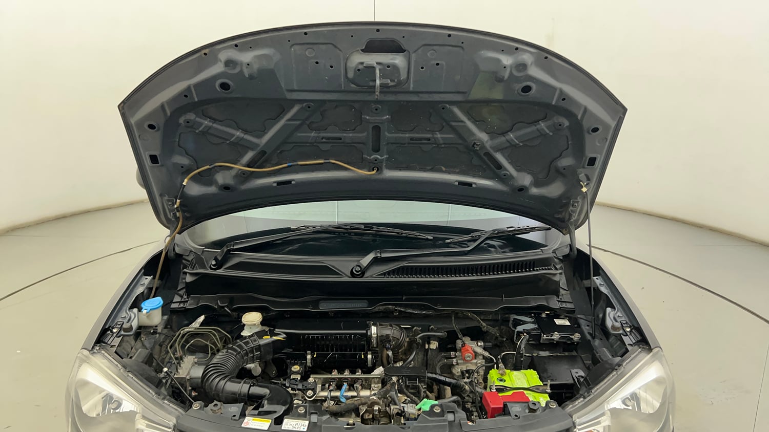Used 2021 Maruti Suzuki S-Presso VXi CNG Cng Manual engine ENGINE & BONNET OPEN FRONT VIEW
