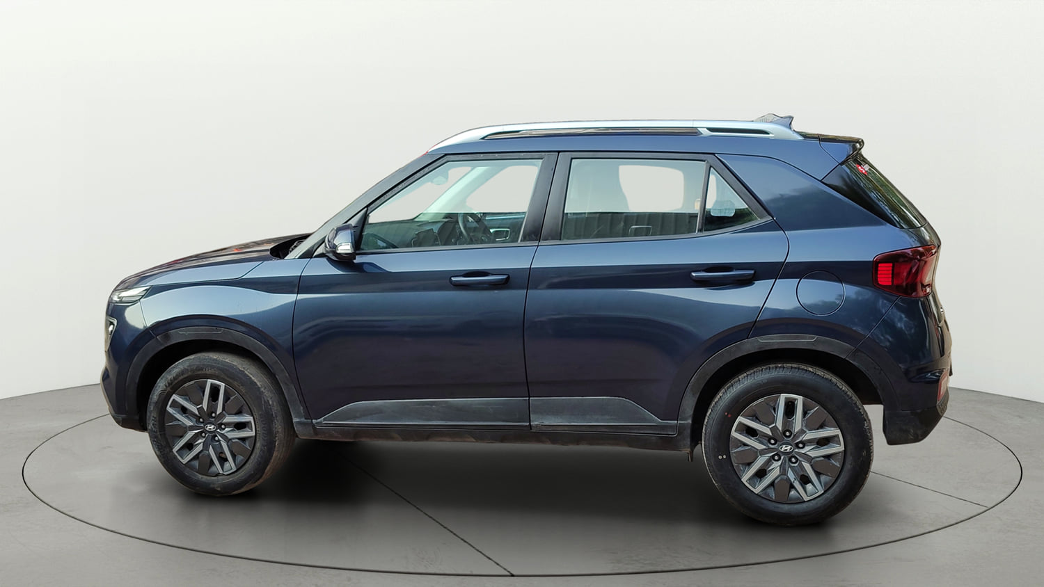 Used 2022 Hyundai Venue SX 1.0 Turbo Petrol Manual exterior LEFT SIDE VIEW
