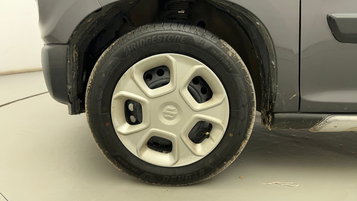 Used 2021 Maruti Suzuki S-Presso VXi CNG Cng Manual tyres LEFT FRONT TYRE RIM VIEW