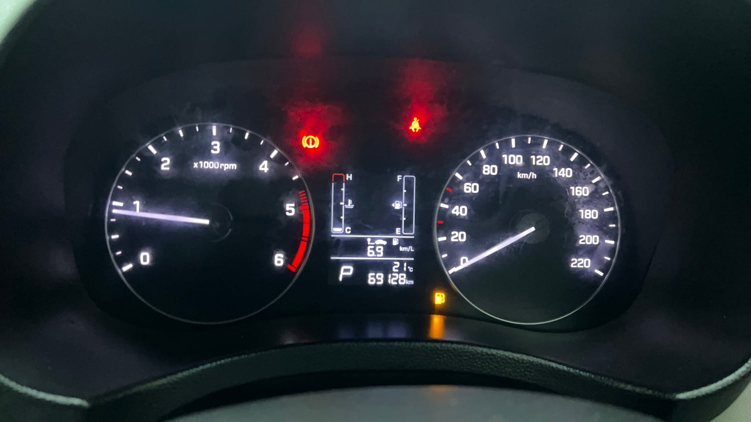 Used 2020 Hyundai Creta SX 1.6 AT CRDi Diesel Automatic interior CLUSTERMETER VIEW
