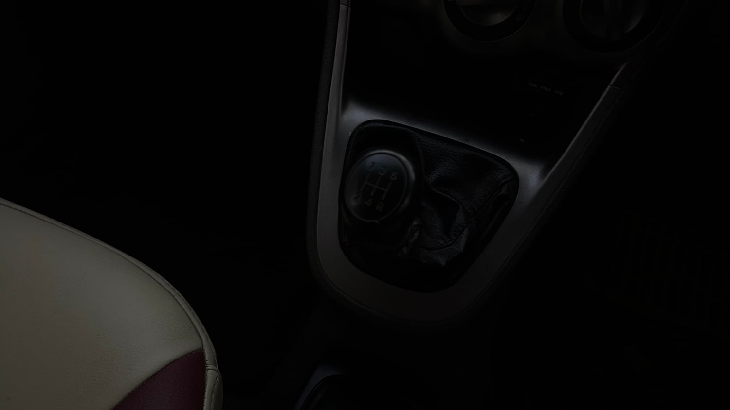 Used 2012 Hyundai i10 Sportz 1.2 Kappa2 Petrol Manual interior GEAR  KNOB VIEW