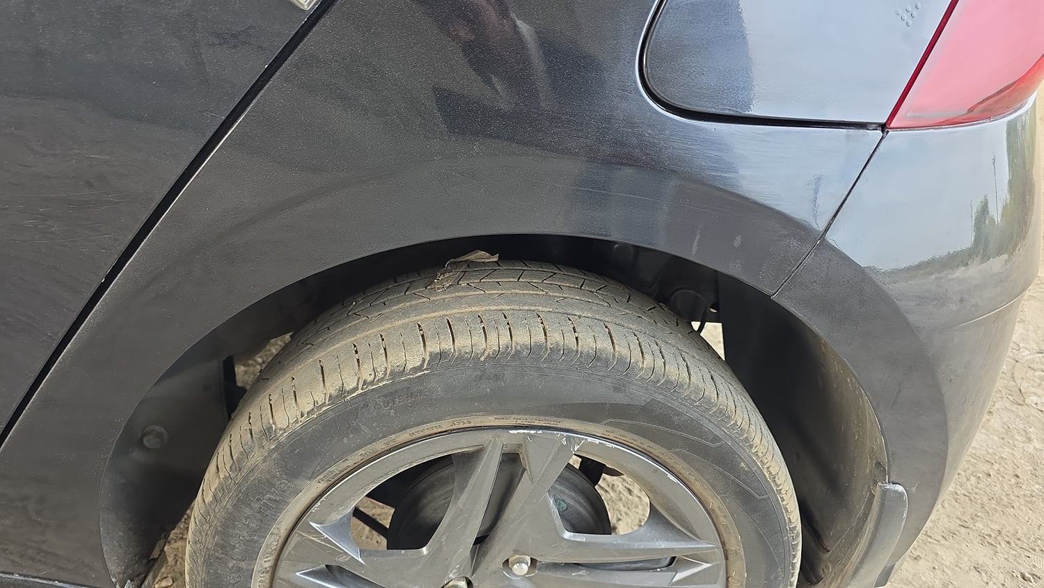 Used 2023 Hyundai New i20 Sportz 1.2 IVT Petrol Automatic tyres LEFT REAR TYRE TREAD VIEW