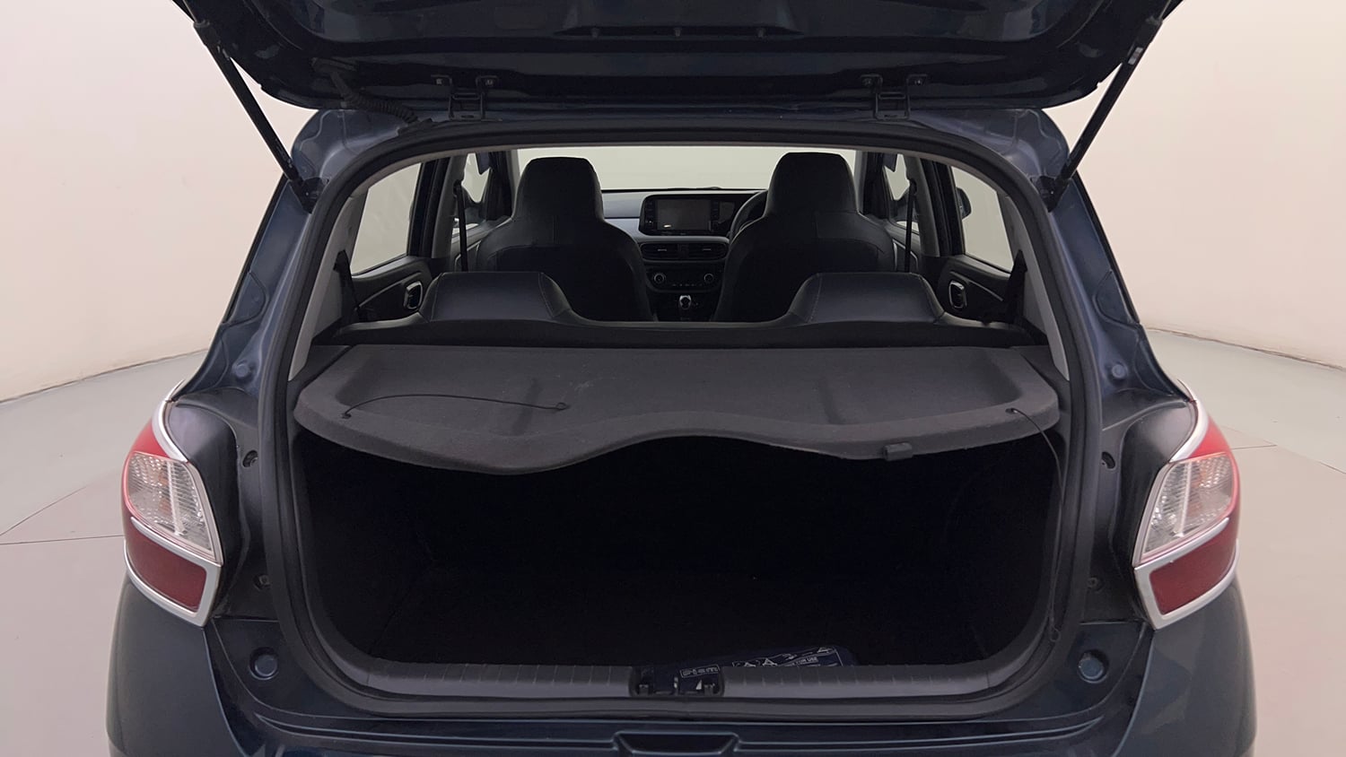Used 2021 Hyundai Grand i10 Nios Sportz AMT 1.2 Kappa VTVT Petrol Automatic interior DICKY INSIDE VIEW