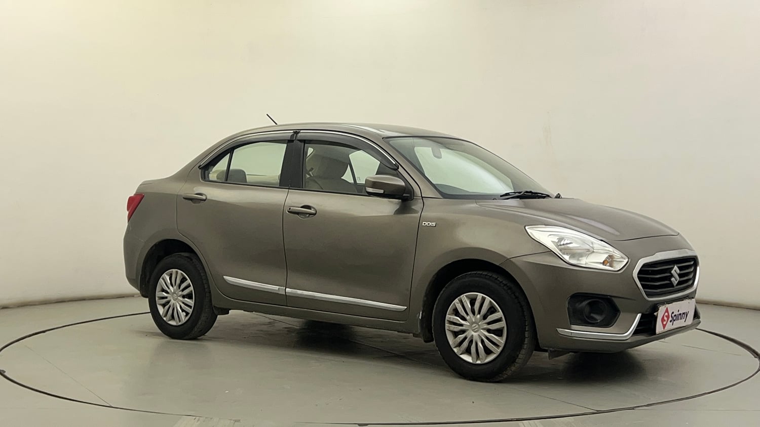 Used 2018 Maruti Suzuki Dzire VDi AMT Diesel Automatic exterior RIGHT FRONT CORNER VIEW