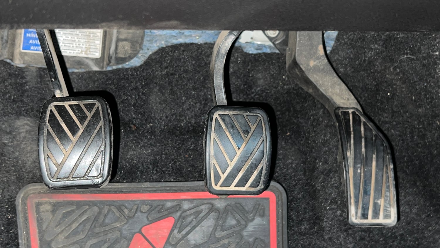 Used 2020 maruti-suzuki Vitara Brezza VXi Petrol Manual interior PEDALS VIEW