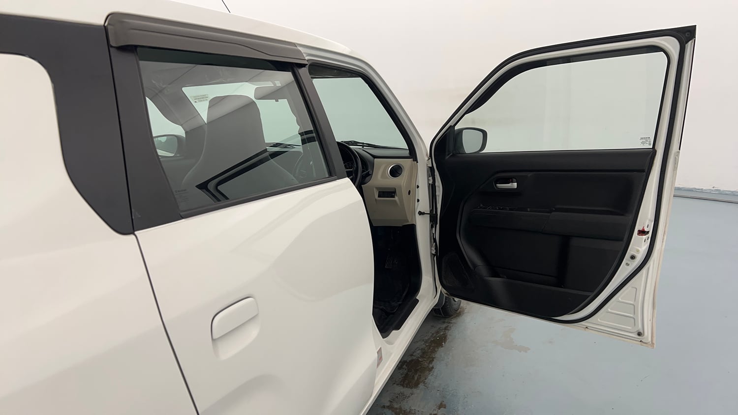 Used 2021 Maruti Suzuki Wagon R ZXi 1.2 Petrol Manual interior RIGHT FRONT DOOR OPEN VIEW