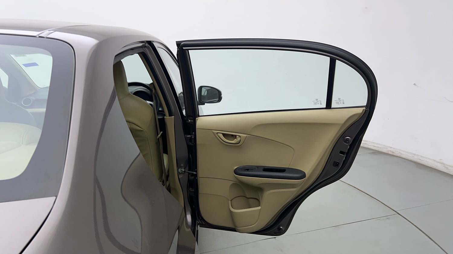 Used 2016 Honda Amaze 1.2 S i-VTEC Petrol Manual interior RIGHT REAR DOOR OPEN VIEW