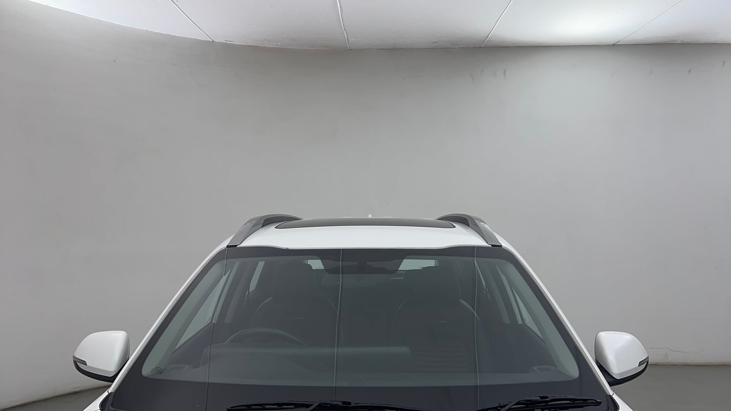 Used 2022 Kia Sonet GTX Plus 1.5 AT Diesel Automatic exterior FRONT WINDSHIELD VIEW