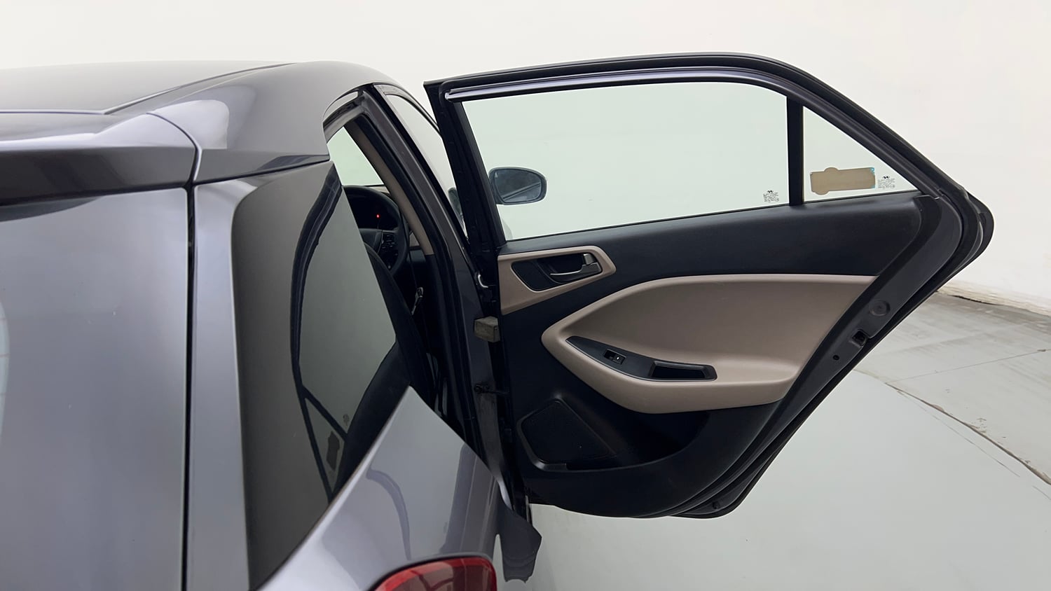 Used 2016 Hyundai Elite i20 Sportz 1.2 Petrol Manual interior RIGHT REAR DOOR OPEN VIEW