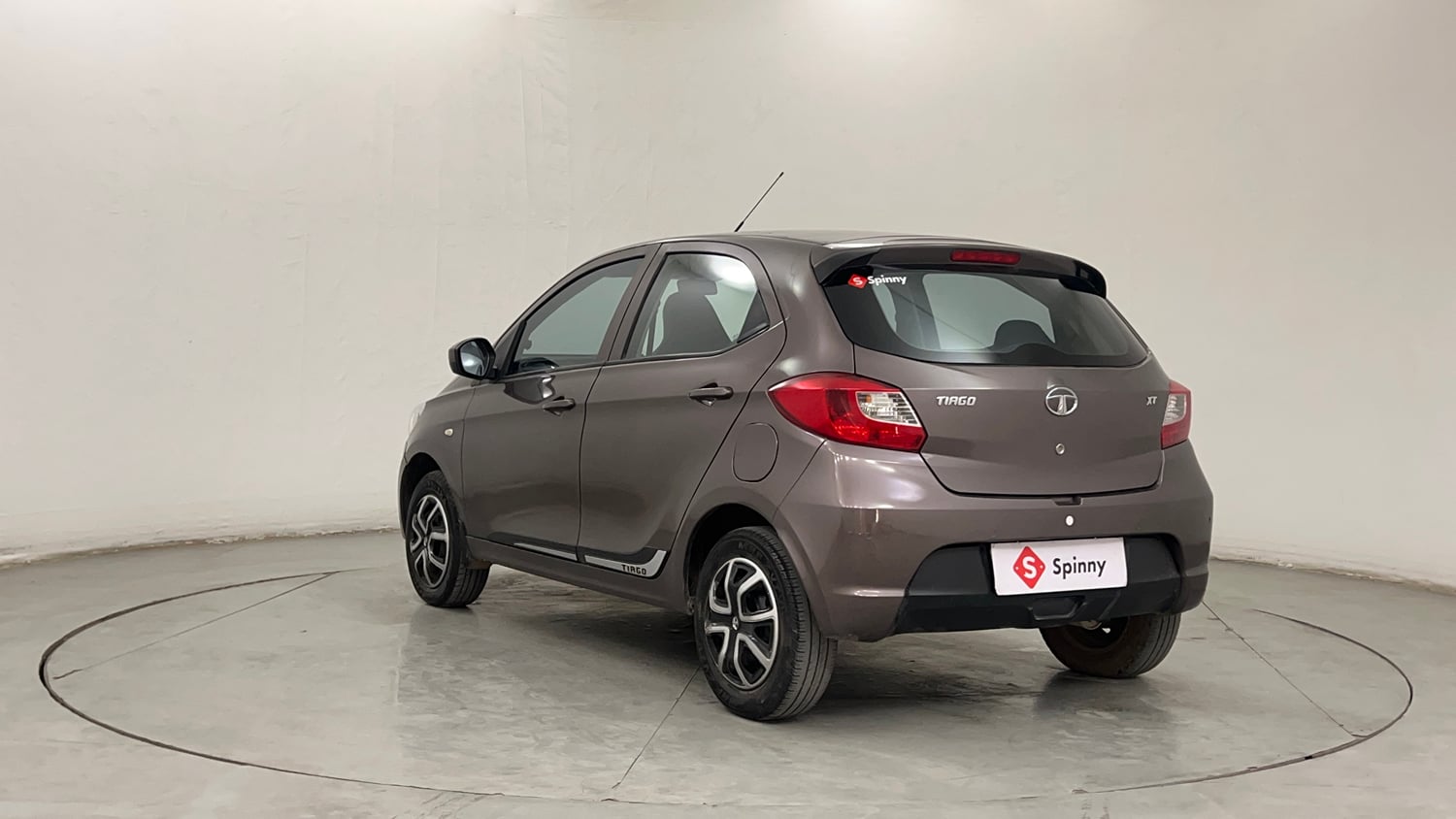 Used 2018 Tata Tiago Revotron XT Petrol Manual exterior LEFT REAR CORNER VIEW