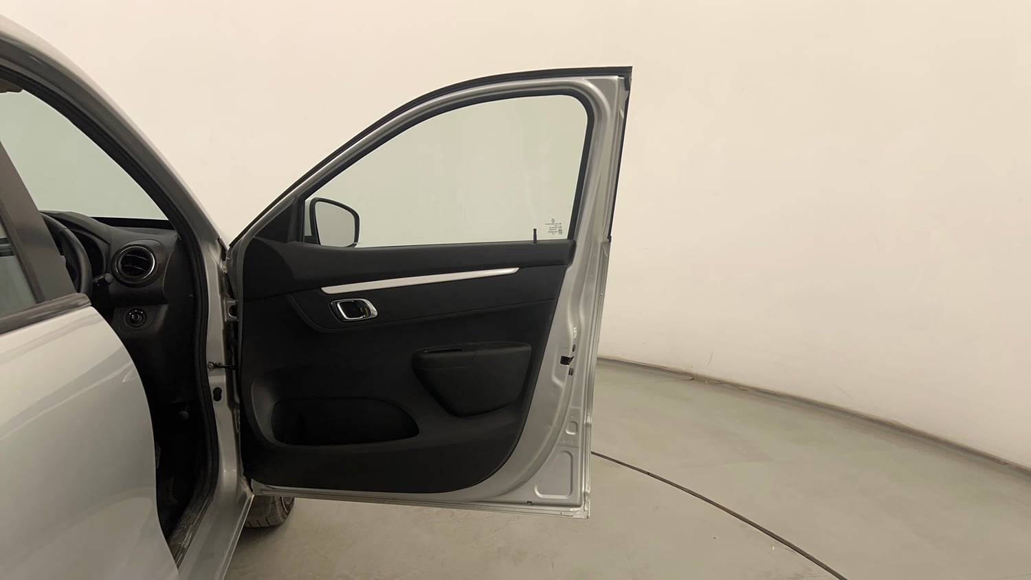 Used 2022 Renault Kwid CLIMBER AMT Petrol Automatic interior RIGHT FRONT DOOR OPEN VIEW