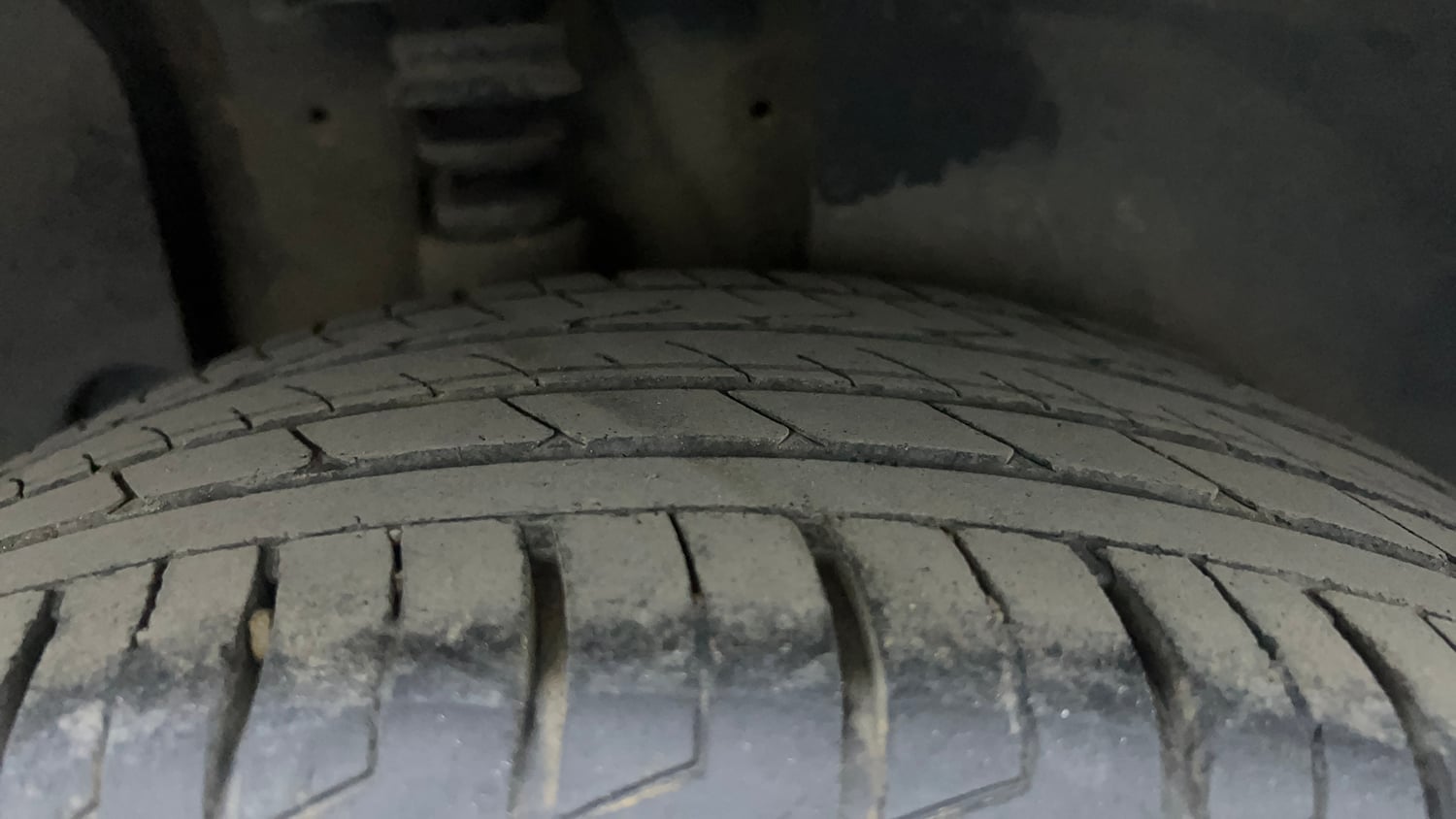 Used 2021 Kia Seltos GTX Plus 1.4 Petrol Manual tyres RIGHT REAR TYRE TREAD VIEW