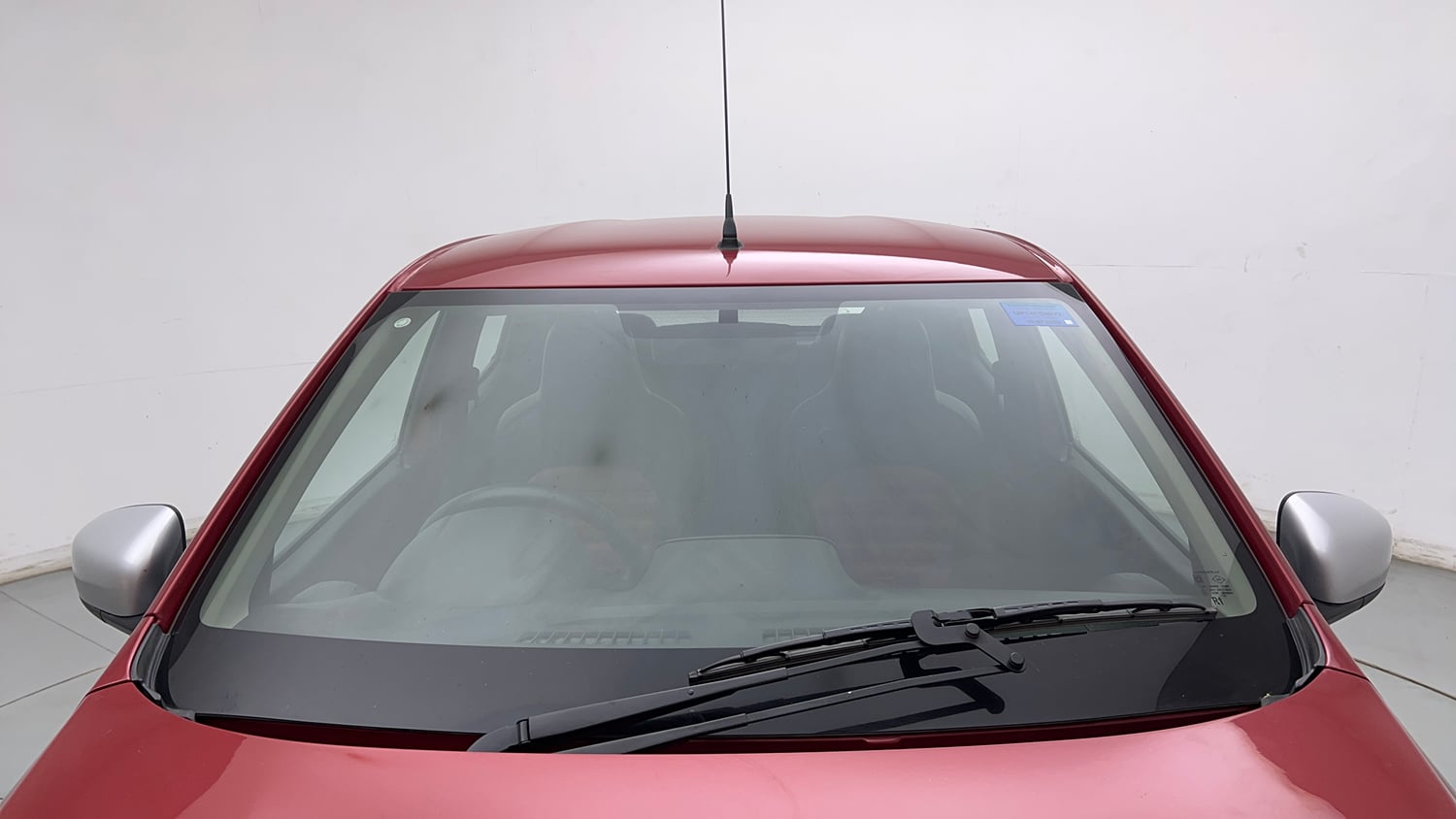 Used 2022 Renault Kwid RXT 1.0 AMT Petrol Automatic exterior FRONT WINDSHIELD VIEW