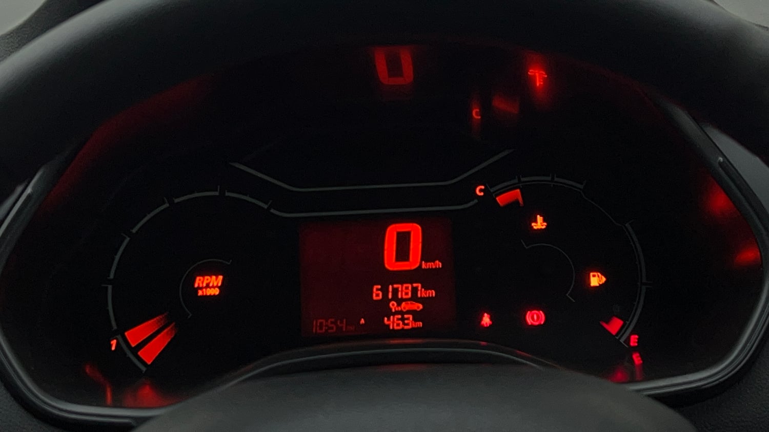 Used 2022 Renault Triber RXE Petrol Manual interior CLUSTERMETER VIEW
