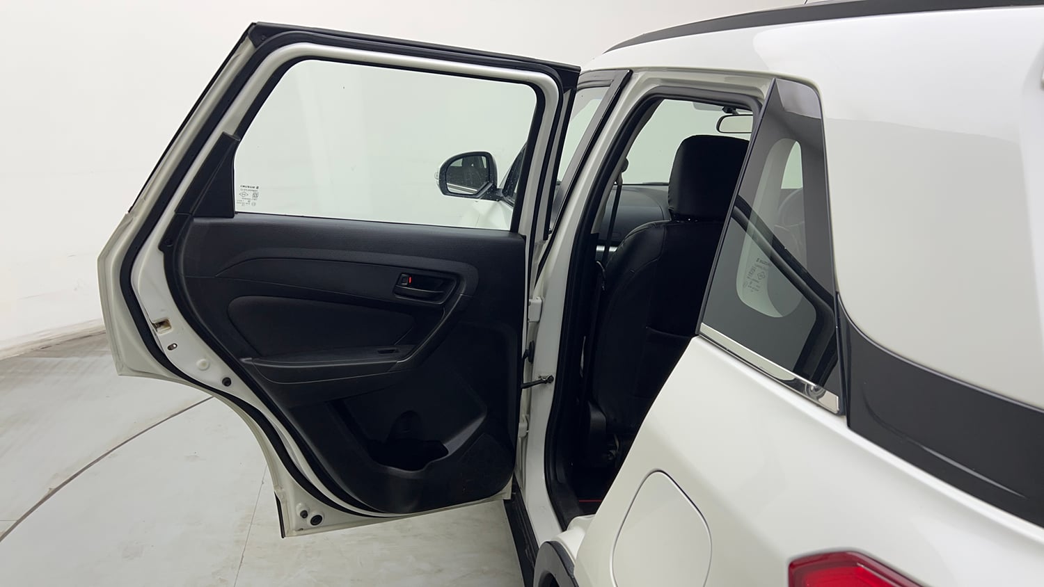 Used 2020 maruti-suzuki Vitara Brezza VXi Petrol Manual interior LEFT REAR DOOR OPEN VIEW