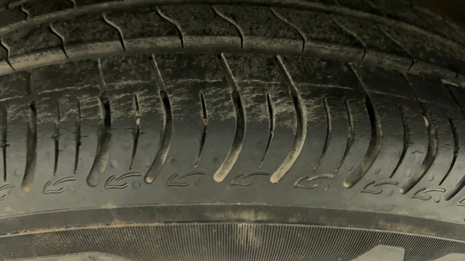 Used 2024 Maruti Suzuki Wagon R VXI 1.0 CNG Cng Manual tyres LEFT FRONT TYRE TREAD VIEW
