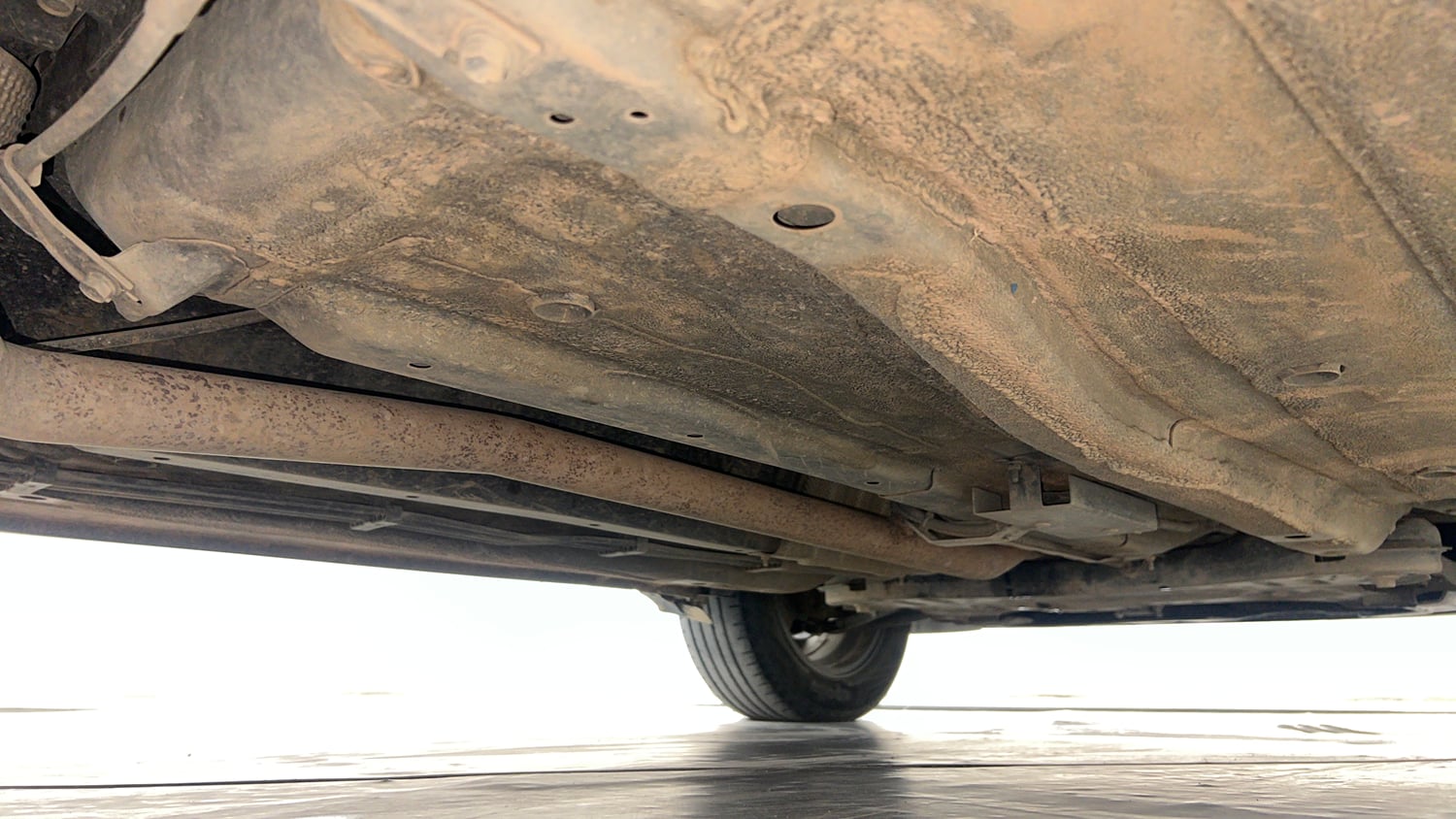 Used 2022 Kia Sonet GTX Plus 1.5 AT Diesel Automatic extra REAR RIGHT UNDERBODY VIEW