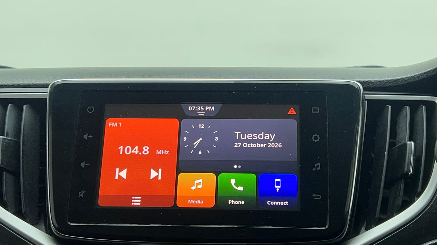 Used 2019 Toyota Glanza G Petrol Manual top_features Touch screen infotainment system