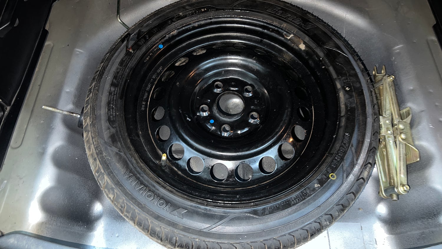 Used 2018 Maruti Suzuki S-Cross Zeta 1.3 Diesel Manual tyres SPARE TYRE VIEW