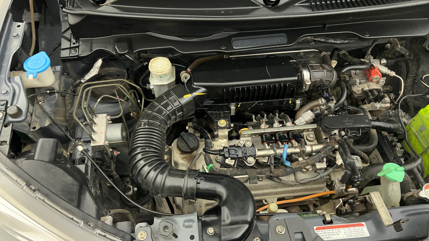 Used 2021 Maruti Suzuki S-Presso VXi CNG Cng Manual engine ENGINE RIGHT SIDE VIEW