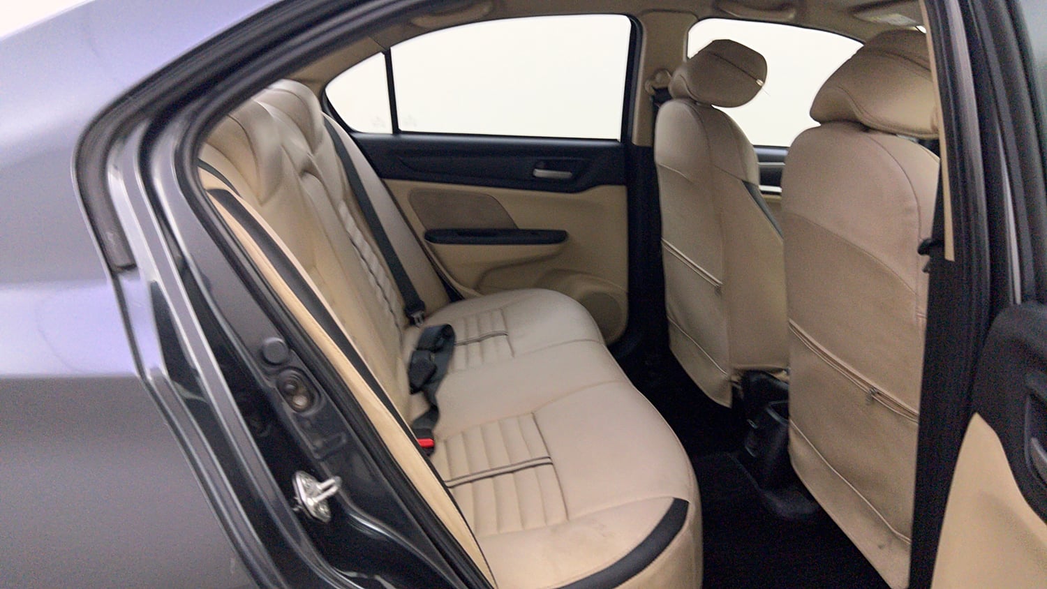 Used 2021 Honda Amaze VX MT 1.5 Diesel Diesel Manual interior RIGHT SIDE REAR DOOR CABIN VIEW