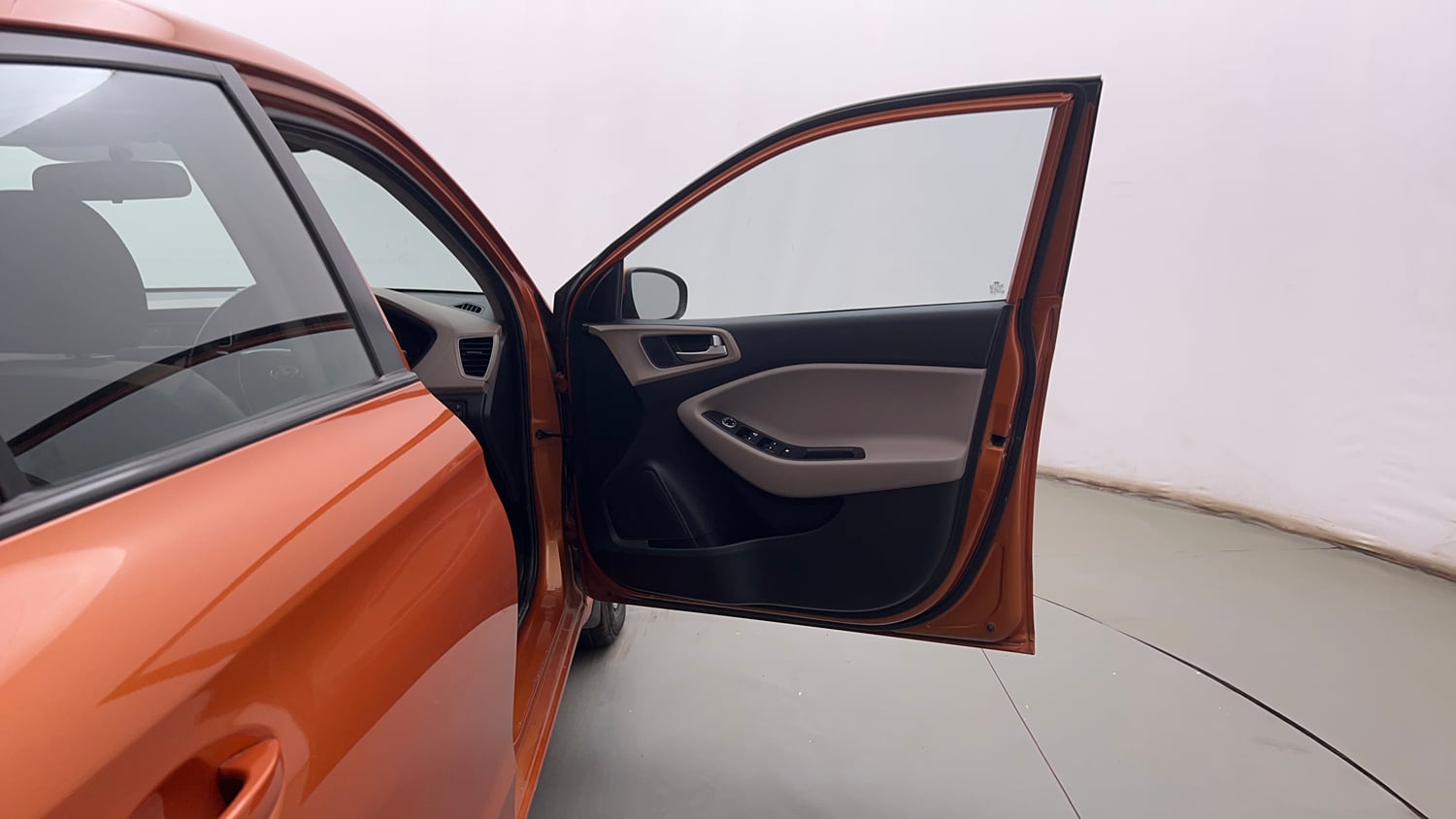 Used 2020 Hyundai Elite i20 Magna Plus 1.2 Petrol Manual interior RIGHT FRONT DOOR OPEN VIEW