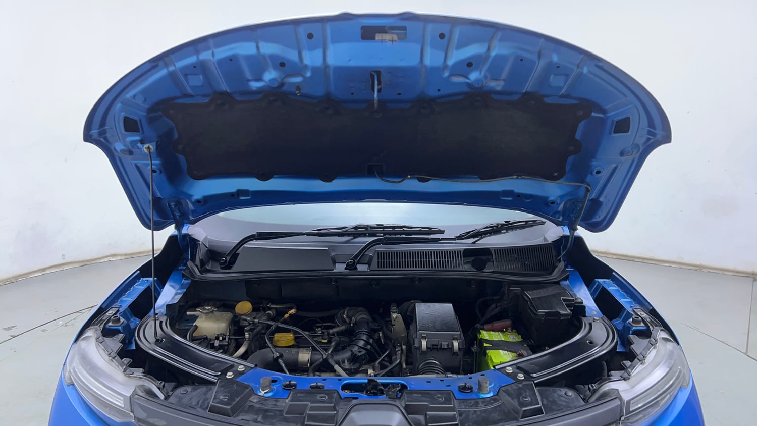 Used 2022 Renault Kiger RXZ Turbo CVT Petrol Automatic engine ENGINE & BONNET OPEN FRONT VIEW