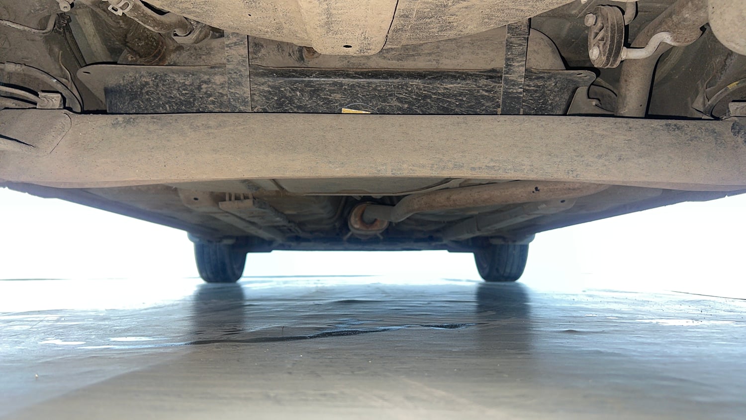 Used 2024 Hyundai Grand i10 Nios Sportz 1.2 Kappa AMT Petrol Automatic extra REAR UNDERBODY VIEW (TAKEN FROM REAR)