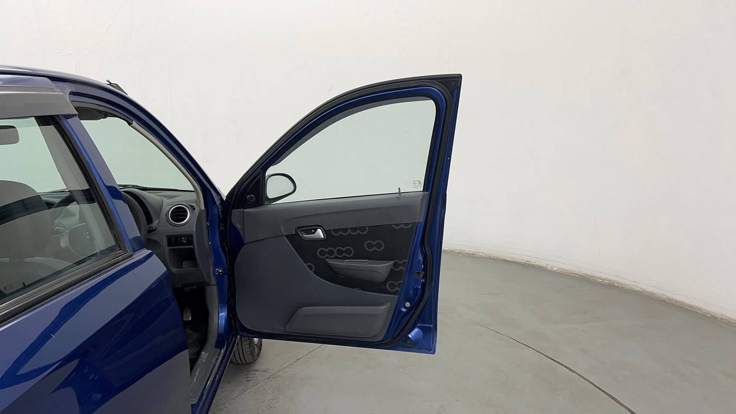 Used 2016 Maruti Suzuki Alto 800 Lxi Petrol Manual interior RIGHT FRONT DOOR OPEN VIEW