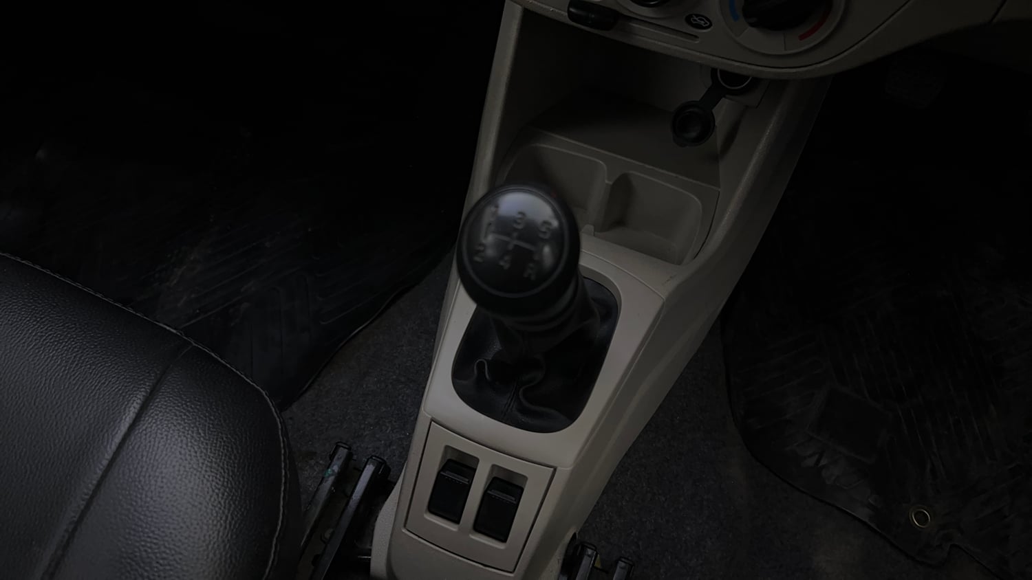 Used 2020 Maruti Suzuki Alto 800 VXi Petrol Manual interior GEAR  KNOB VIEW