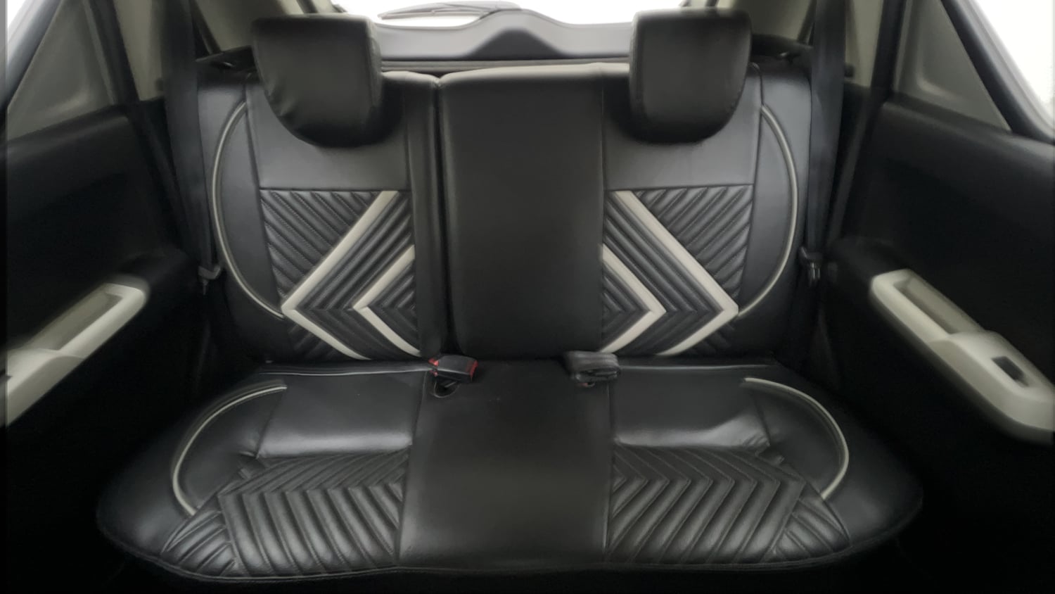 Used 2020 Maruti Suzuki Ignis Alpha 1.2 AMT Petrol Automatic interior REAR SEAT CONDITION VIEW
