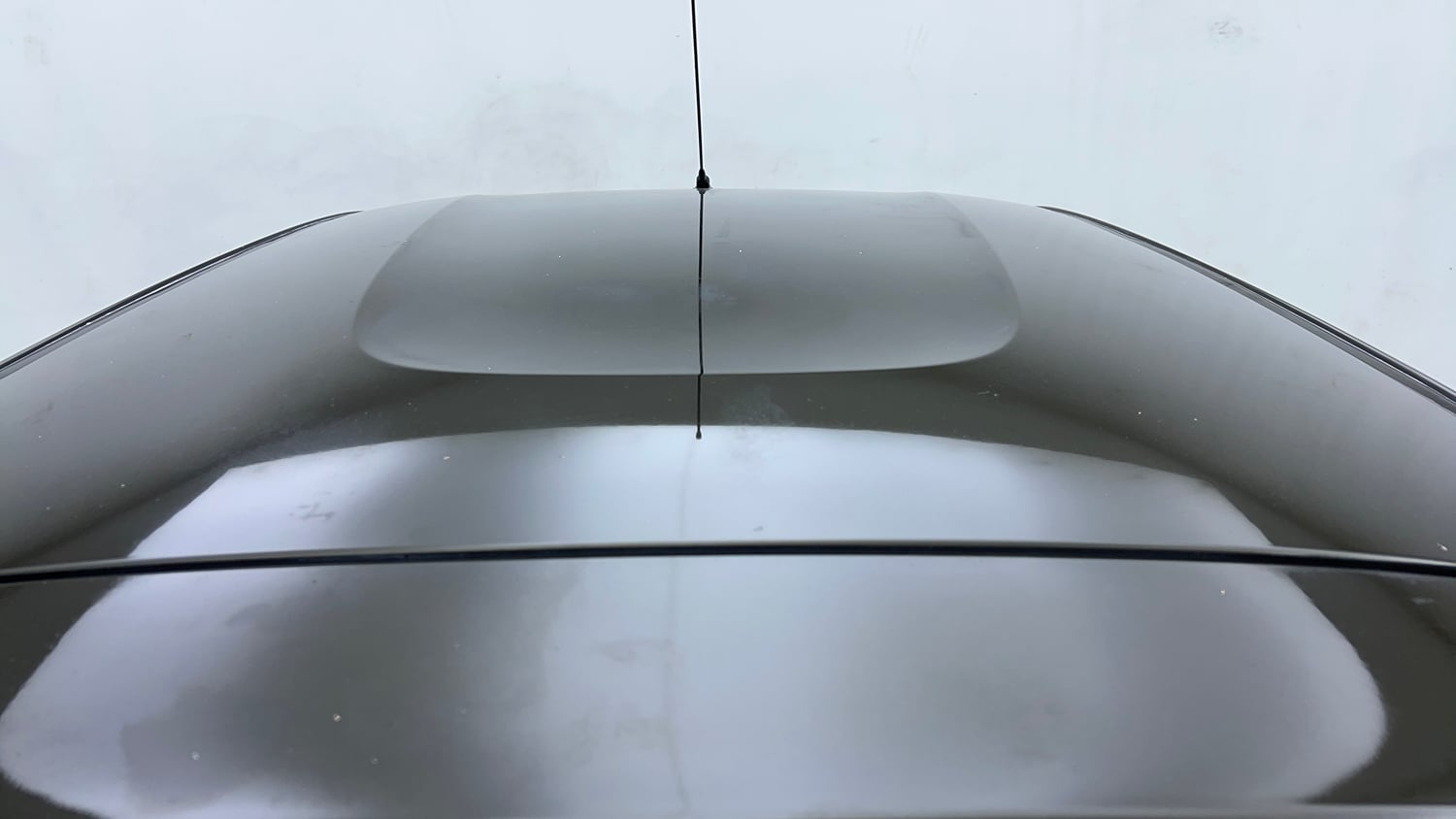 Used 2018 Renault Kwid 1.0 RXT AMT Opt Petrol Automatic exterior EXTERIOR ROOF VIEW
