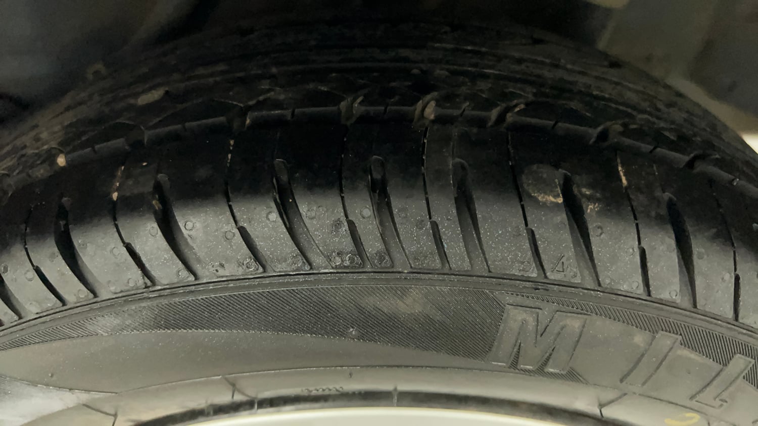 Used 2014 Honda Amaze 1.2 S i-VTEC Petrol Manual tyres LEFT REAR TYRE TREAD VIEW