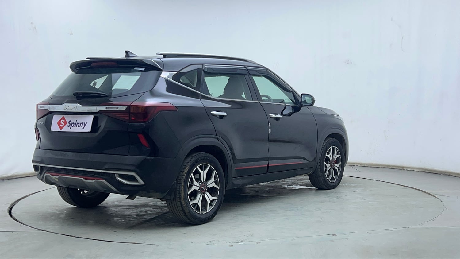 Used 2021 Kia Seltos GTX Plus 1.4 Petrol Manual exterior RIGHT REAR CORNER VIEW