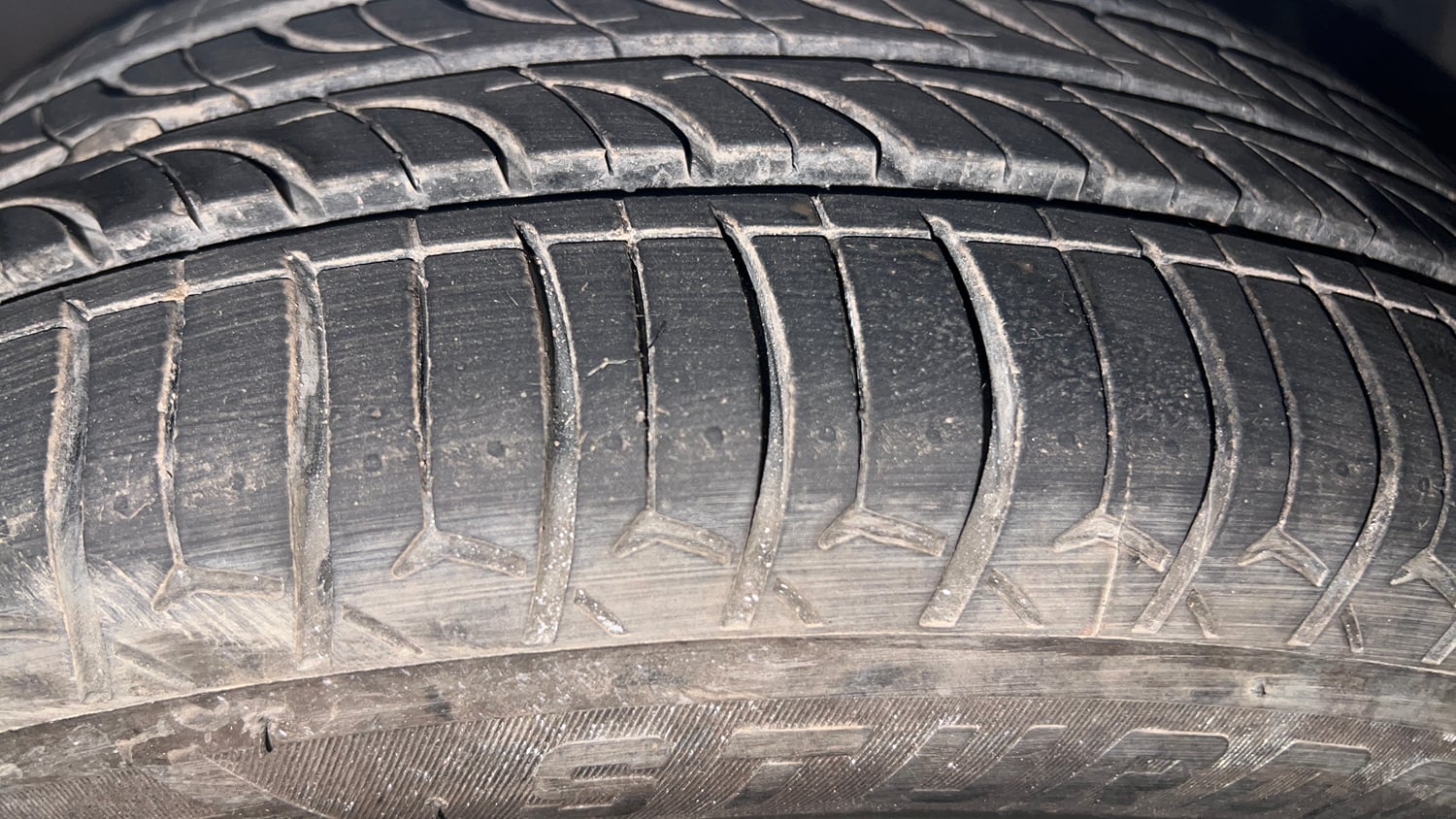 Used 2019 Hyundai Grand i10 Sportz 1.2 Kappa VTVT Petrol Manual tyres RIGHT FRONT TYRE TREAD VIEW