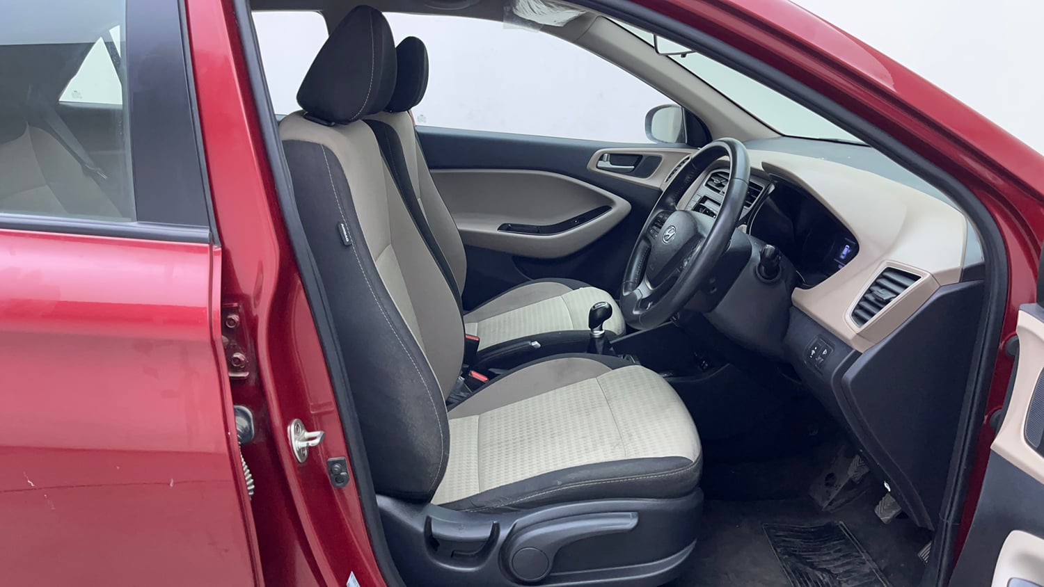 Used 2019 Hyundai Elite i20 Asta 1.2 (O) Petrol Manual interior RIGHT SIDE FRONT DOOR CABIN VIEW