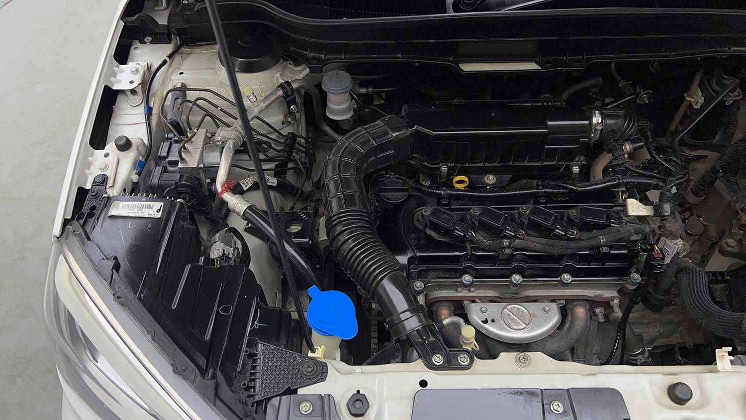 Used 2020 maruti-suzuki Vitara Brezza VXi Petrol Manual engine ENGINE RIGHT SIDE VIEW