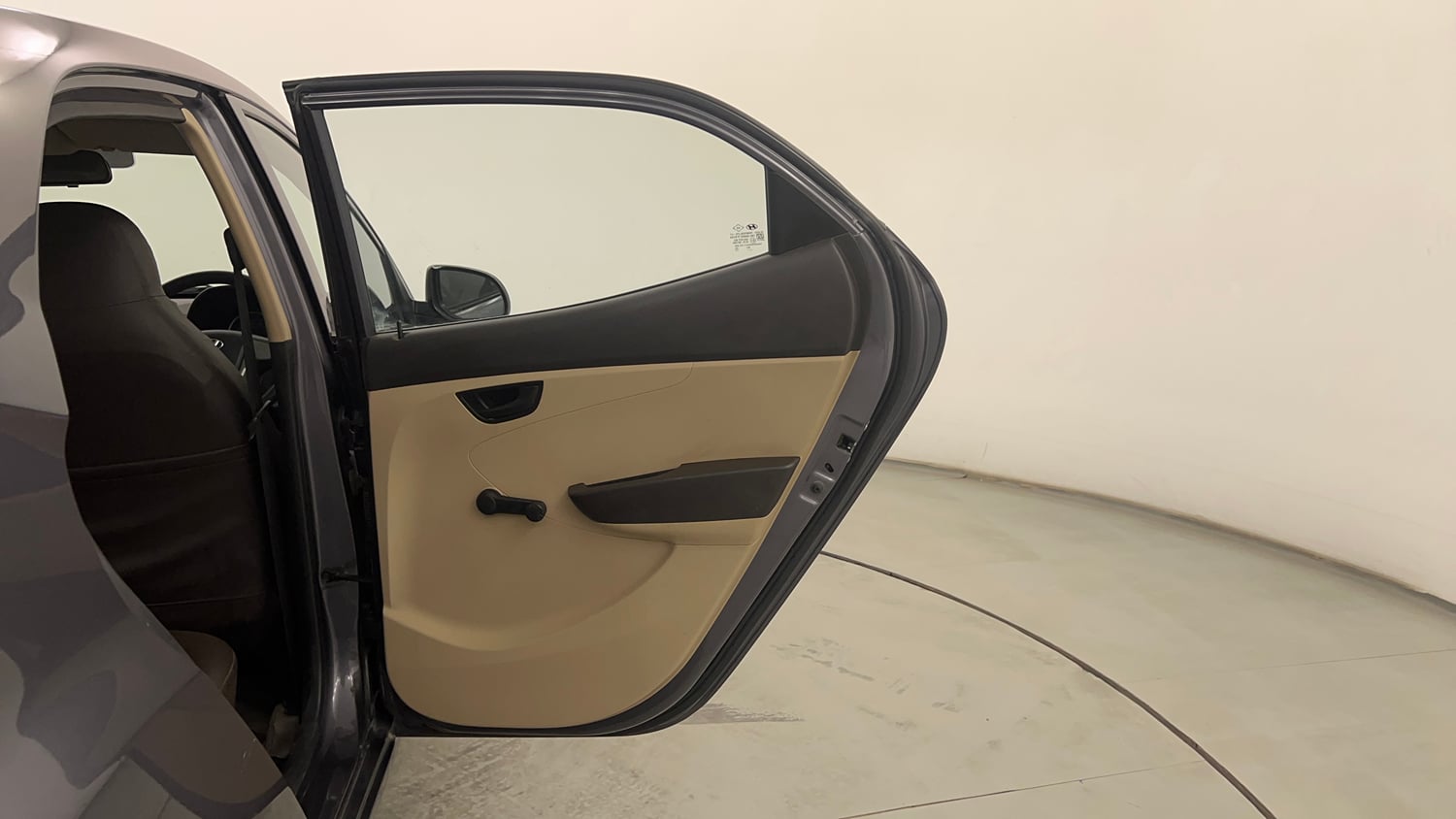 Used 2017 Hyundai Eon Magna Petrol Manual interior RIGHT REAR DOOR OPEN VIEW