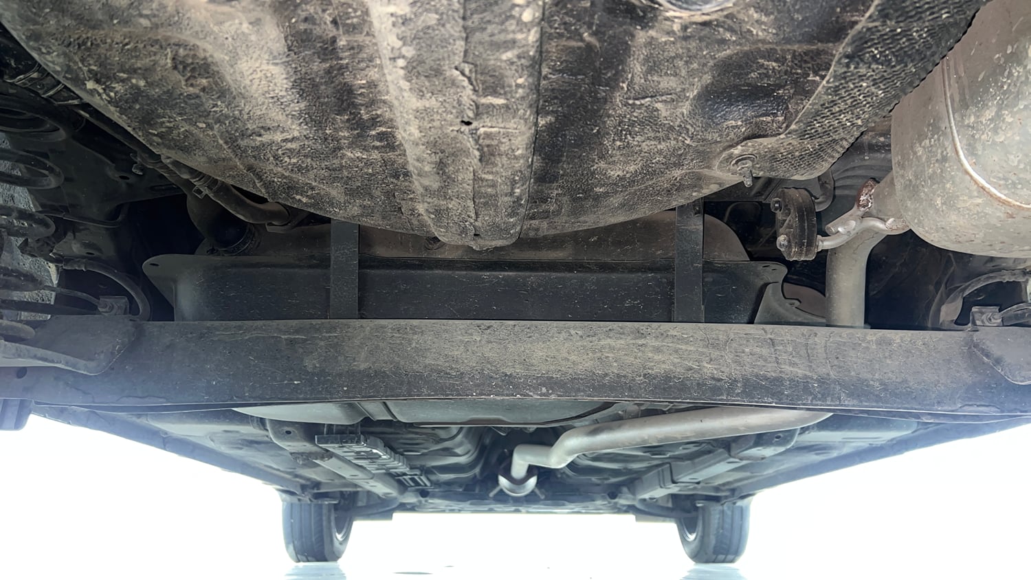 Used 2023 Hyundai Exter SX (O) 1.2 MT Petrol Manual extra REAR UNDERBODY VIEW (TAKEN FROM REAR)