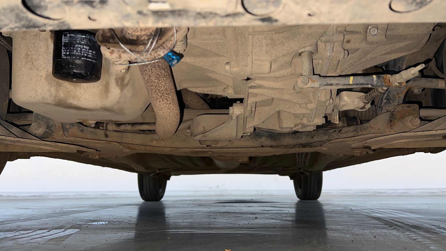 Used 2022 Maruti Suzuki Ignis Sigma 1.2 MT Petrol Manual extra FRONT LEFT UNDERBODY VIEW