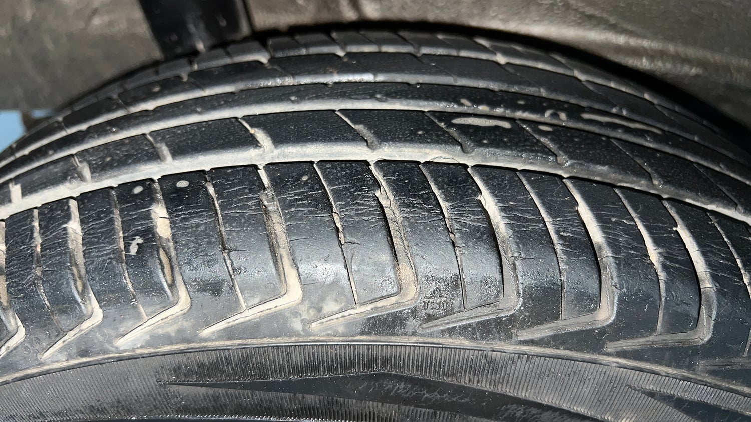 Used 2020 Maruti Suzuki Wagon R LXi (O) 1.0 CNG Cng Manual tyres RIGHT REAR TYRE TREAD VIEW