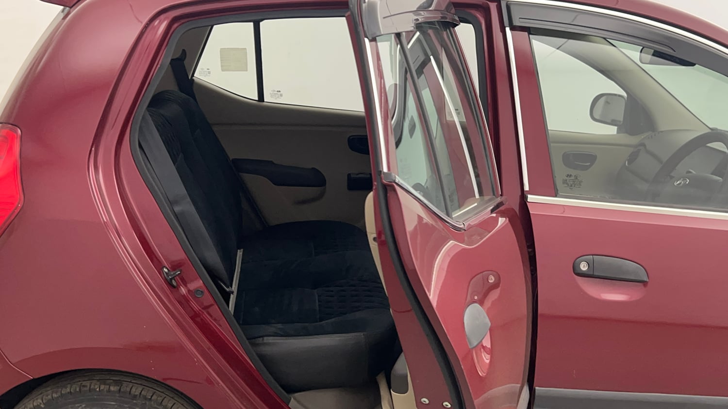 Used 2013 Hyundai i10 Era 1.1 iRDE2 Petrol Manual interior RIGHT SIDE REAR DOOR CABIN VIEW