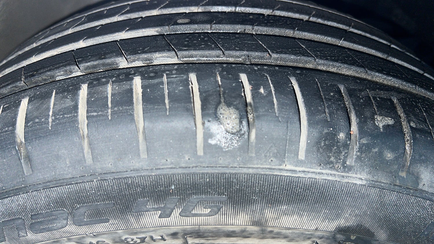 Used 2015 Honda City V Petrol Manual tyres RIGHT FRONT TYRE TREAD VIEW