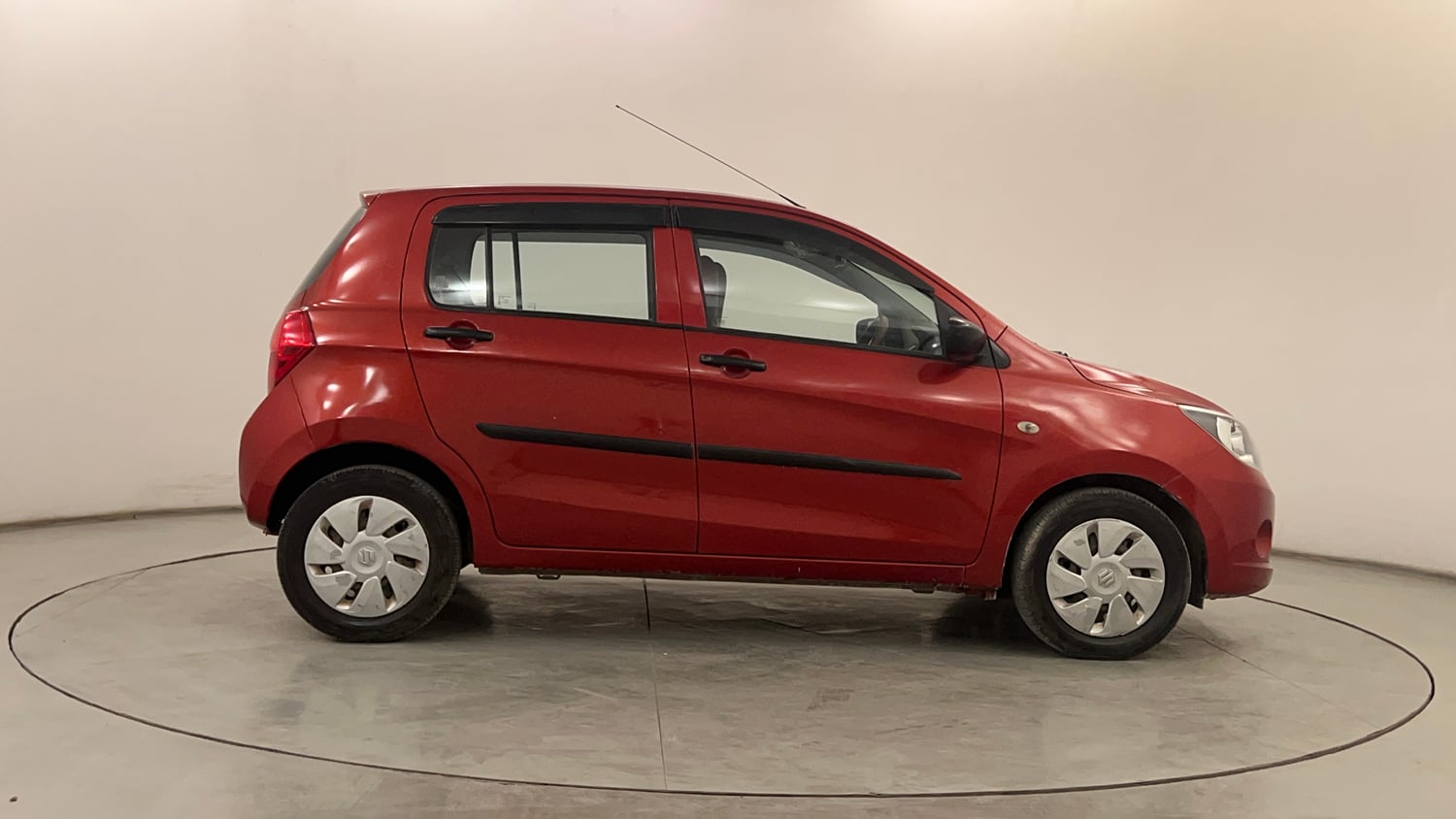 Used 2014 Maruti Suzuki Celerio VXi AMT Petrol Automatic exterior RIGHT SIDE VIEW