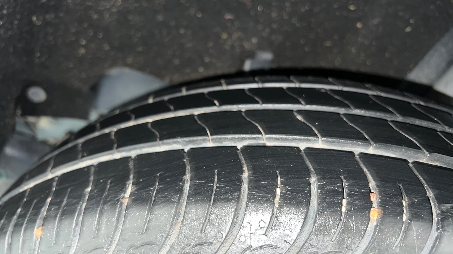 Used 2021 Maruti Suzuki Baleno Delta Petrol Manual tyres LEFT REAR TYRE TREAD VIEW