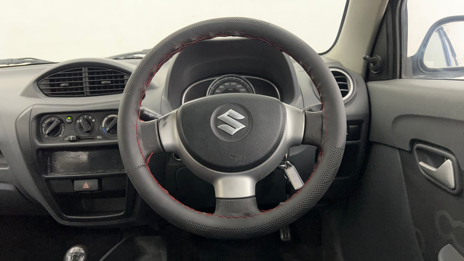 Used 2016 Maruti Suzuki Alto 800 Lxi Petrol Manual interior STEERING VIEW