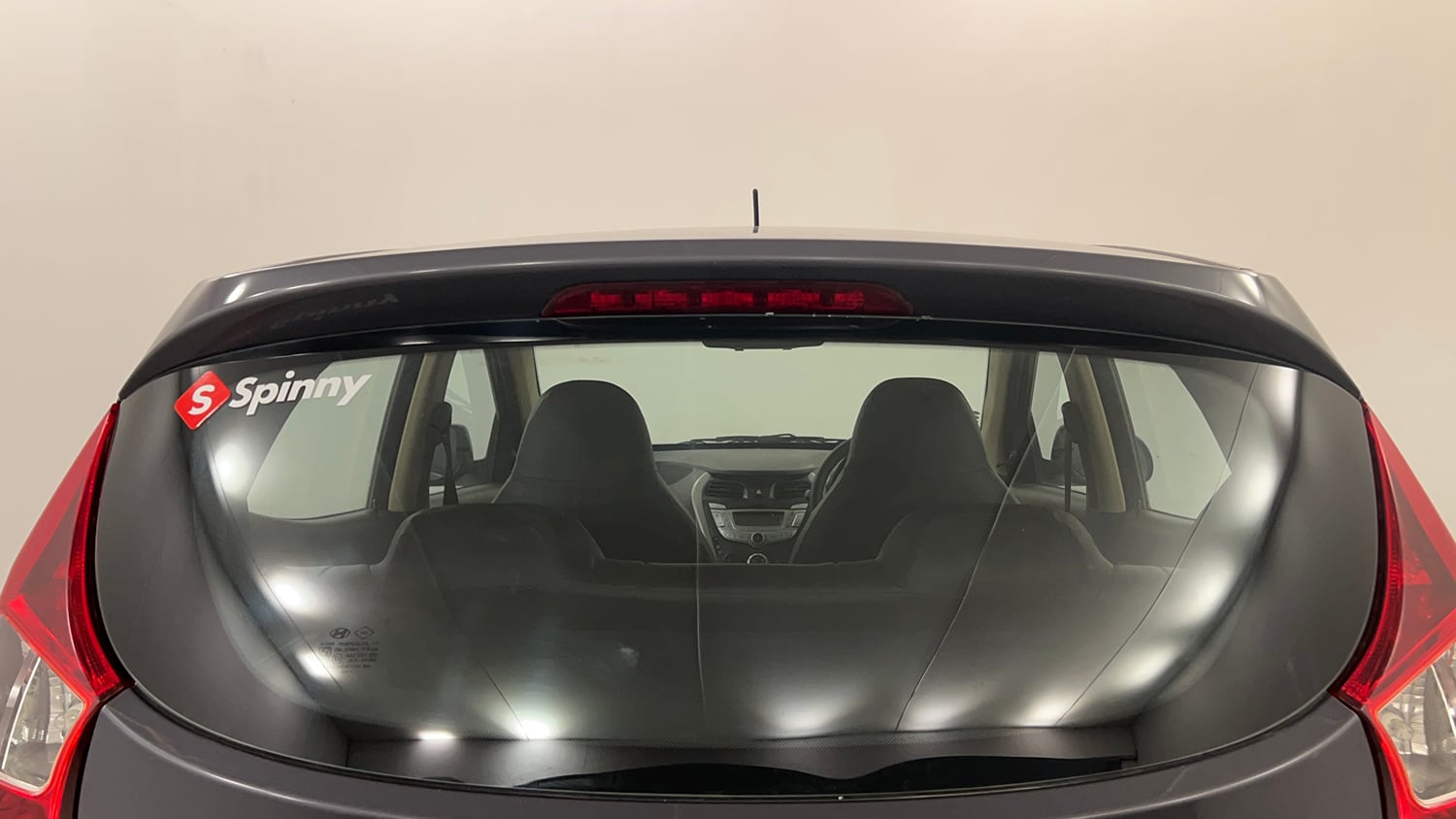 Used 2017 Hyundai Eon Magna Petrol Manual exterior BACK WINDSHIELD VIEW